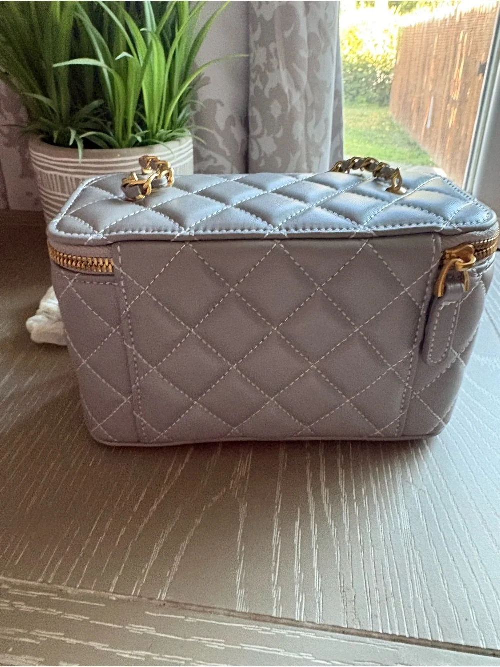 FaSHION Quilted Light Gray Cosmetic Case with Gold adjustable Chain Accent